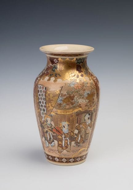 Japanese Satsuma vase. Meiji era, ca.1900.

In han