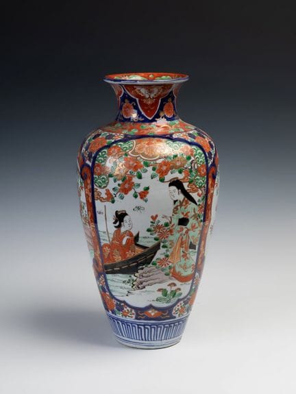 Vase; Japan, Taisho period, c. 1920. 

Hand painte