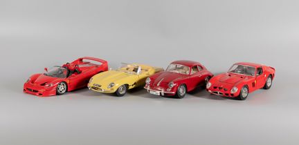 Set mit vier Modellautos: Ferrari F50, Jaguar E-Ty