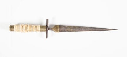 Pugnale d'epoca, XIX secolo.

Ottone, ferro e osso