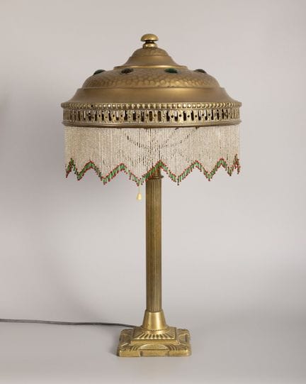 Lampada da tavolo in stile Art Nouveau. Francia o 