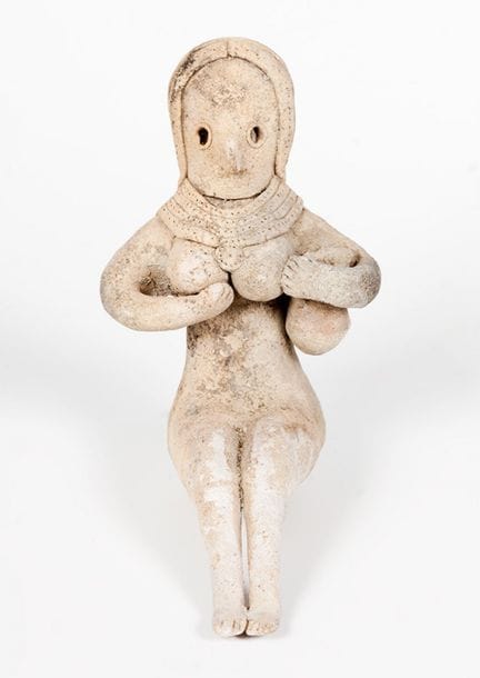 母神像。印度河谷文明，约公元前2600–2500年。

赤陶。

尺寸：12 × 5 × 7 厘米。