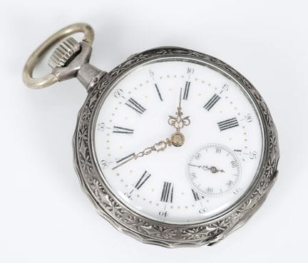 Montre de poche.

En argent. Cadran circulaire en 