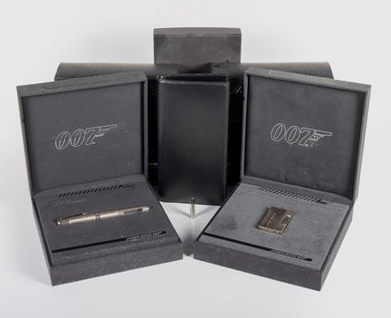 Coffret « James Bond 007 ». S.T. DUPONT, 2004.

Co