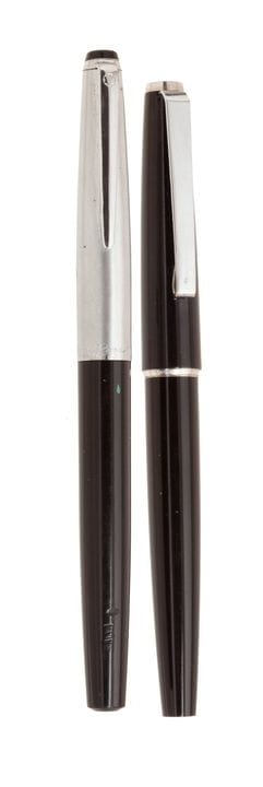 Pareja de plumas estilográficas; MONTBLANC.

Resin