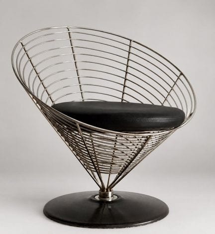 Attribué à VERNER PANTON (Danemark, 1926–1998).

F