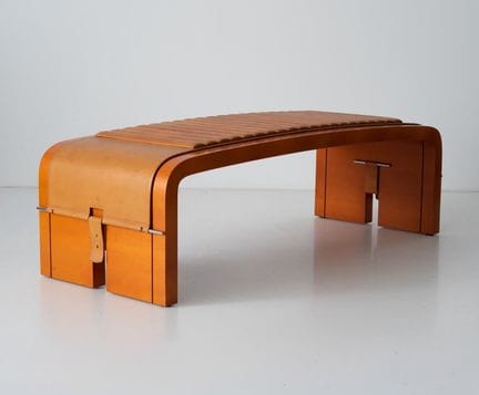 JAIME TRESSERRA CLAPÉS (Barcelona, 1943).

Bench. 