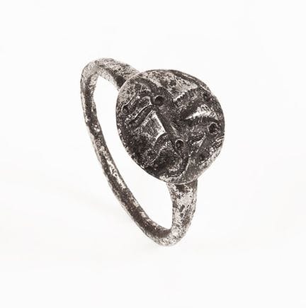 Greek ring, 4th century B.C.

Silver.

Measurement