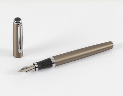 INOXCROM fountain pen.

Body made of matte metal a