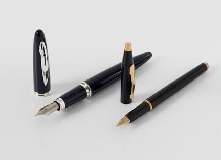 Set of two fountain pens. One of them is a PARKER.