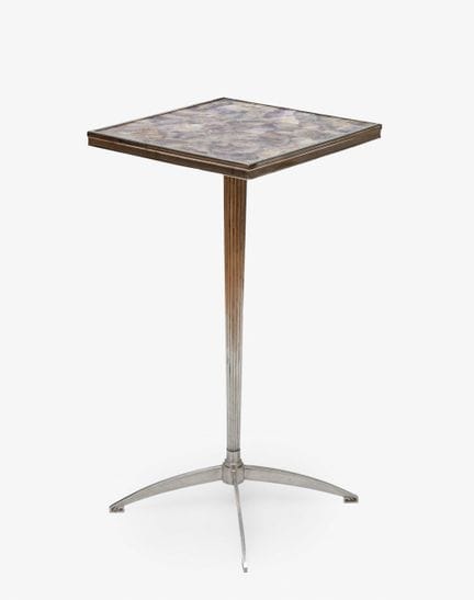“Pavlocsk” 边桌；THEODORE ALEXANDER，伦敦，20世纪。

紫水晶与镀铬金