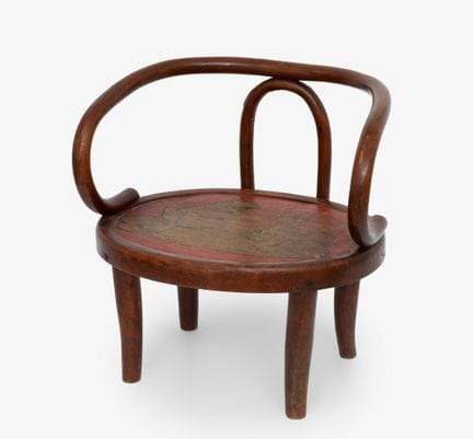 本杰明·拉比耶（法国，1864–1939）。

儿童椅，《青蛙之歌》，约1935年。

山毛榉木。
