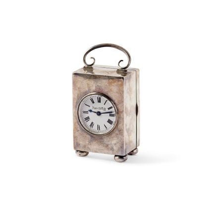 EARLY 20TH-CENTURY DESK CLOCK - Rectangular silver