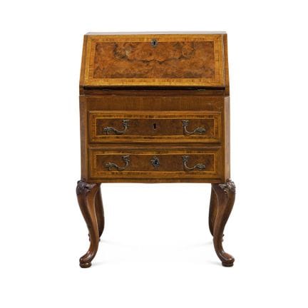 COMODA DE LOS SIGLOS XVIII-XIX - Madera de nogal y