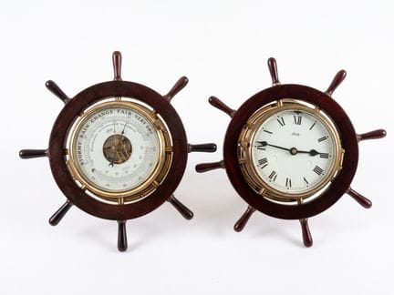 PAR DE RELOJES DE BARCO DEL SIGLO XX - Cristal y m