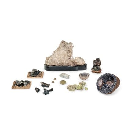CONJUNTO DE OBJETOS NATURALES Y MINERALES DEL SIGL