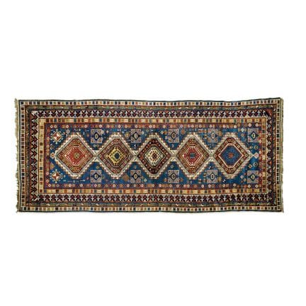 ALFOMBRA - Persia, siglo XX. Decoración policromad