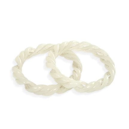 PAR DE BRAZALETES - China, siglo XX. Jade blanco, 
