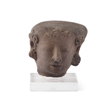 CABEZA DE DIVINIDAD - Java, Majapahit, siglos XIII