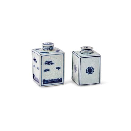 CONJUNTO DE DOS RECIPIENTES PARA TÉ CON TAPA, CHIN