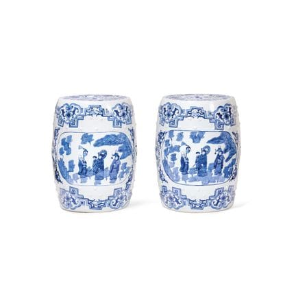 PAR DE ASIENTOS - China, siglo XX. Porcelana «blan