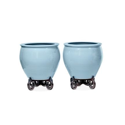 PAR DE MACETEROS DE CHINA, SIGLO XX - Porcelana co