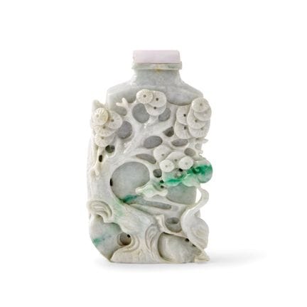 PICCOLO VASO CON COPERCHIO CINA, XX SECOLO - Giade