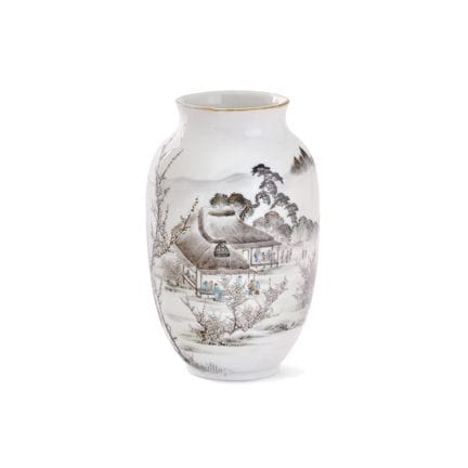 JARRÓN JAPONÉS, PERÍODO MEIJI - Porcelana pintada 
