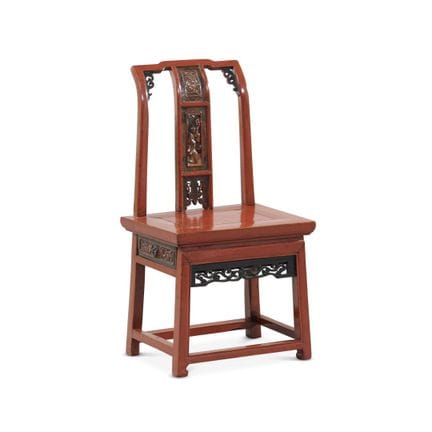 SILLITA - China, siglo XX. Madera tallada. 80 x 43