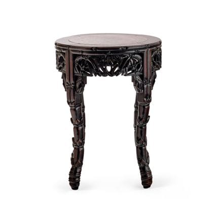 LOW COFFEE TABLE - China, 20th century. Wood carve