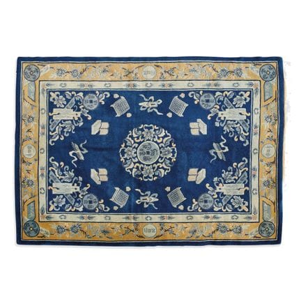 ALFOMBRA CHINA, SIGLO XX - Motivos florales y obje