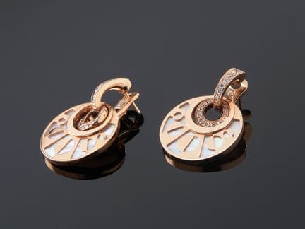 BULGARI, modelo «Intarsio», par de pendientes de o