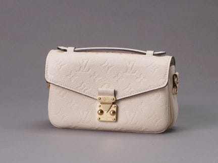Louis VUITTON, année 2024Pochette "Métis East West