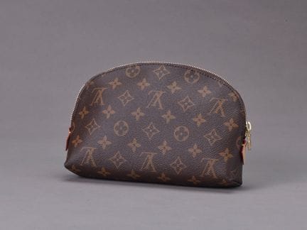 LOUIS VUITTONPochette demi-lune en toile Monogram 