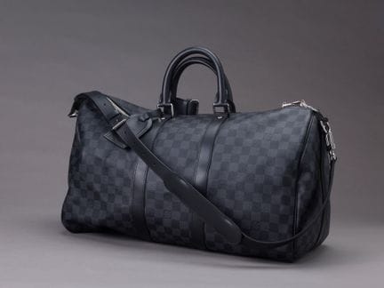 Louis VUITTON année 2023 - Sac "Keepall Bandoulièr