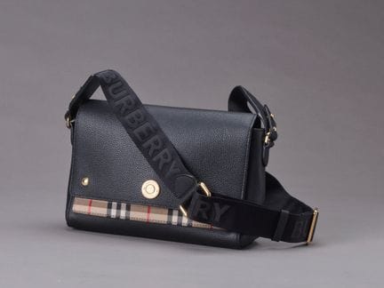 BURBERRY - Sacoche 24cm en veau grainé noir, empiè