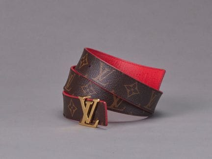 Louis VUITTONCeinture 28 mm en toile Monogram, rou