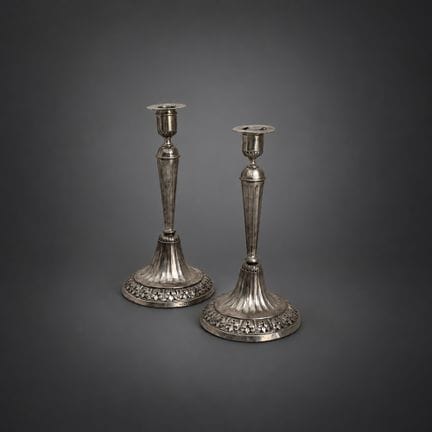 127. Par de candelabros de plata, Génova, 1816
tal