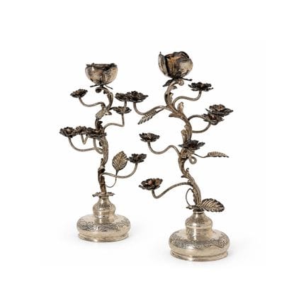 130. Par de candelabros de plata, Mario Buccellati