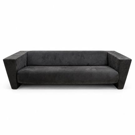 8. Cappellini
canapé avec revêtement gris ; accoud