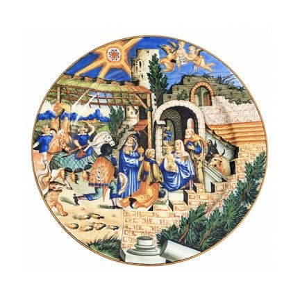 63. Grand plat décoré en majolique polychrome, Pes