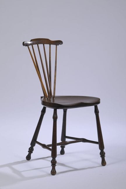 EDGLEY M.W. (Made by)
Windsor chair with a fan-sha