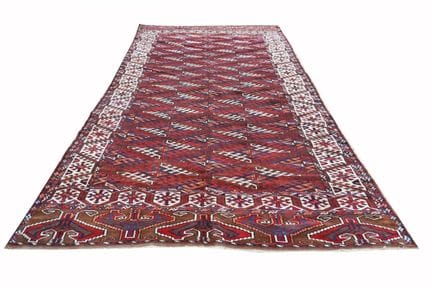 A Yomud main carpet Turkmenistan, second half 19th