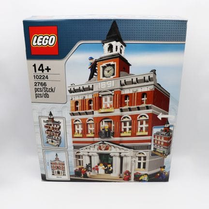 LEGO 10224 – Town Hall 2012   48 x 58 x 12.5 cm
A 