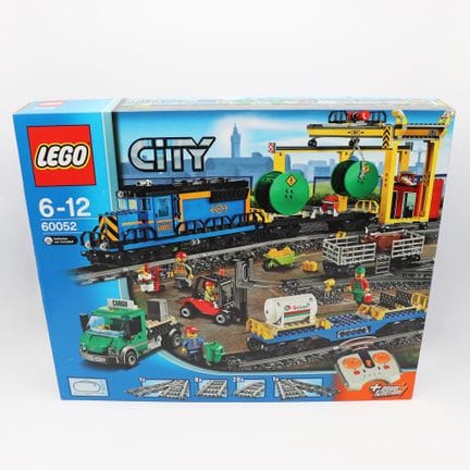 LEGO 60052 – Cargo Train 2014   59.8 x 47.5 x 9 cm