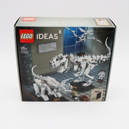 LEGO 21320 – Dinosaur Fossils 2019   28 x 26.5 x 9