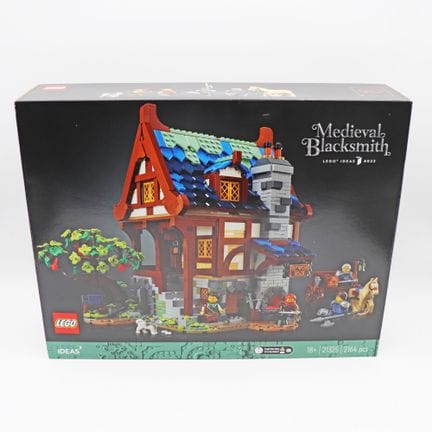 LEGO 21325 – Medieval Blacksmith 2021   48 x 37.5 