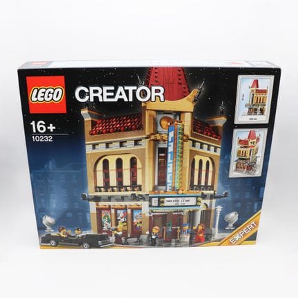 LEGO 10232 – Palace Cinema 2013   58 x 48 x 9 cm
T
