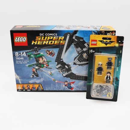 LEGO 853651, 76046 DC Batman Lot 2017   
Deux univ