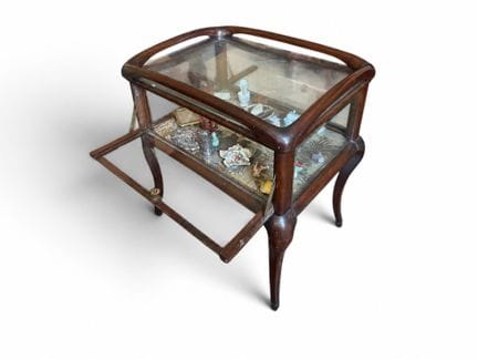 Anschlagtafel aus Holz und Glas, Anfang des 20. Ja